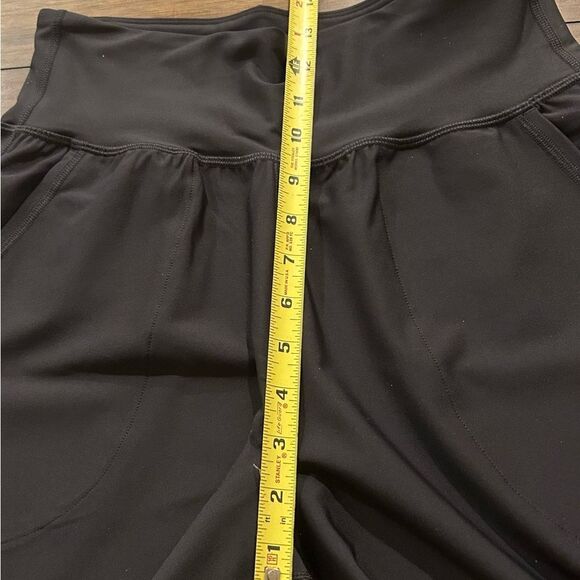 Old Navy Black High-Waisted PowerSoft Pocket Joggers Size Medium New with tags - Picture 6 of 12